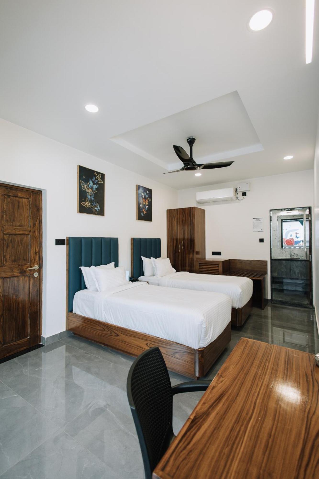 Anjuna Blue Resort Exterior foto