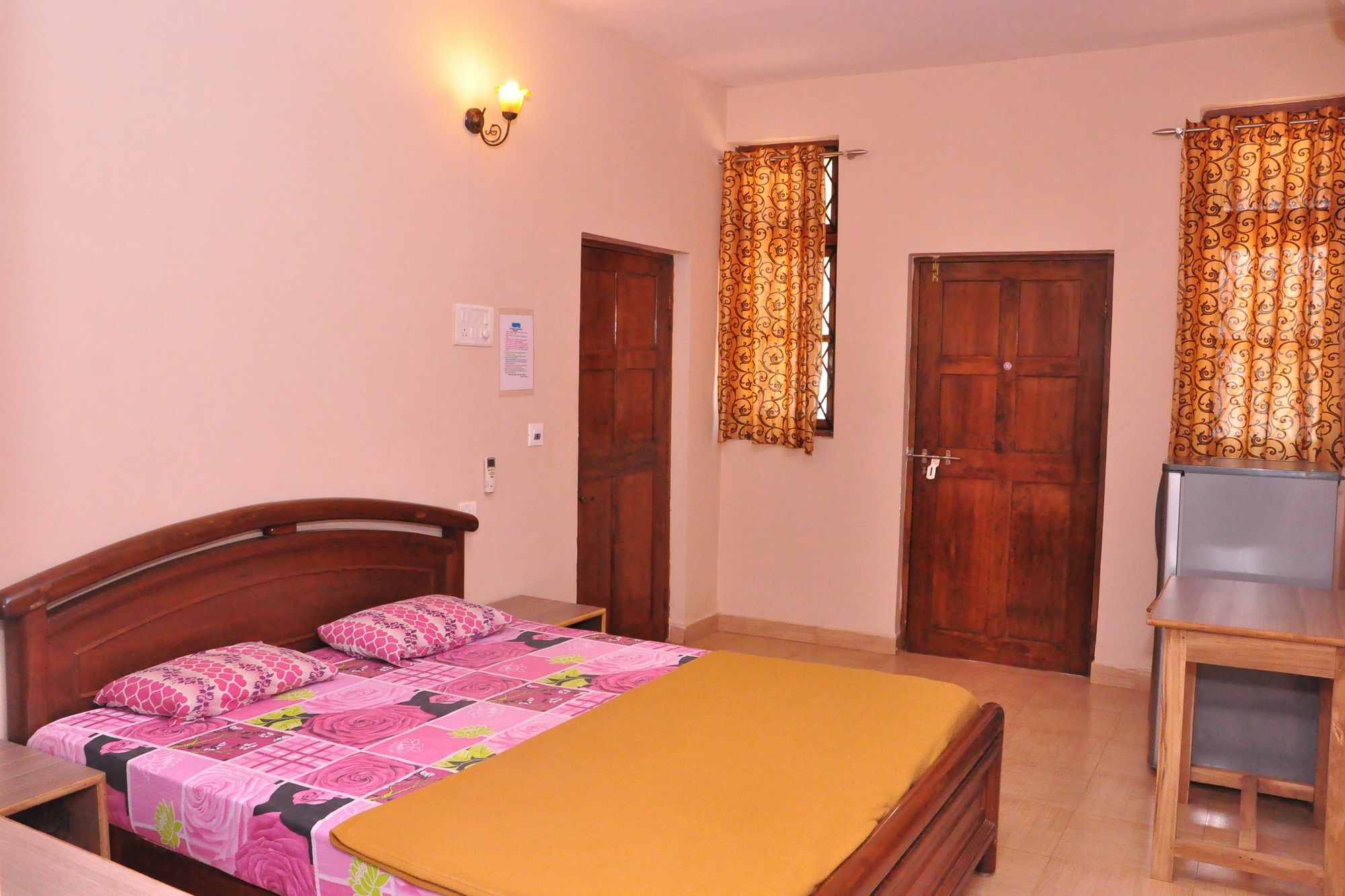 Anjuna Blue Resort Exterior foto