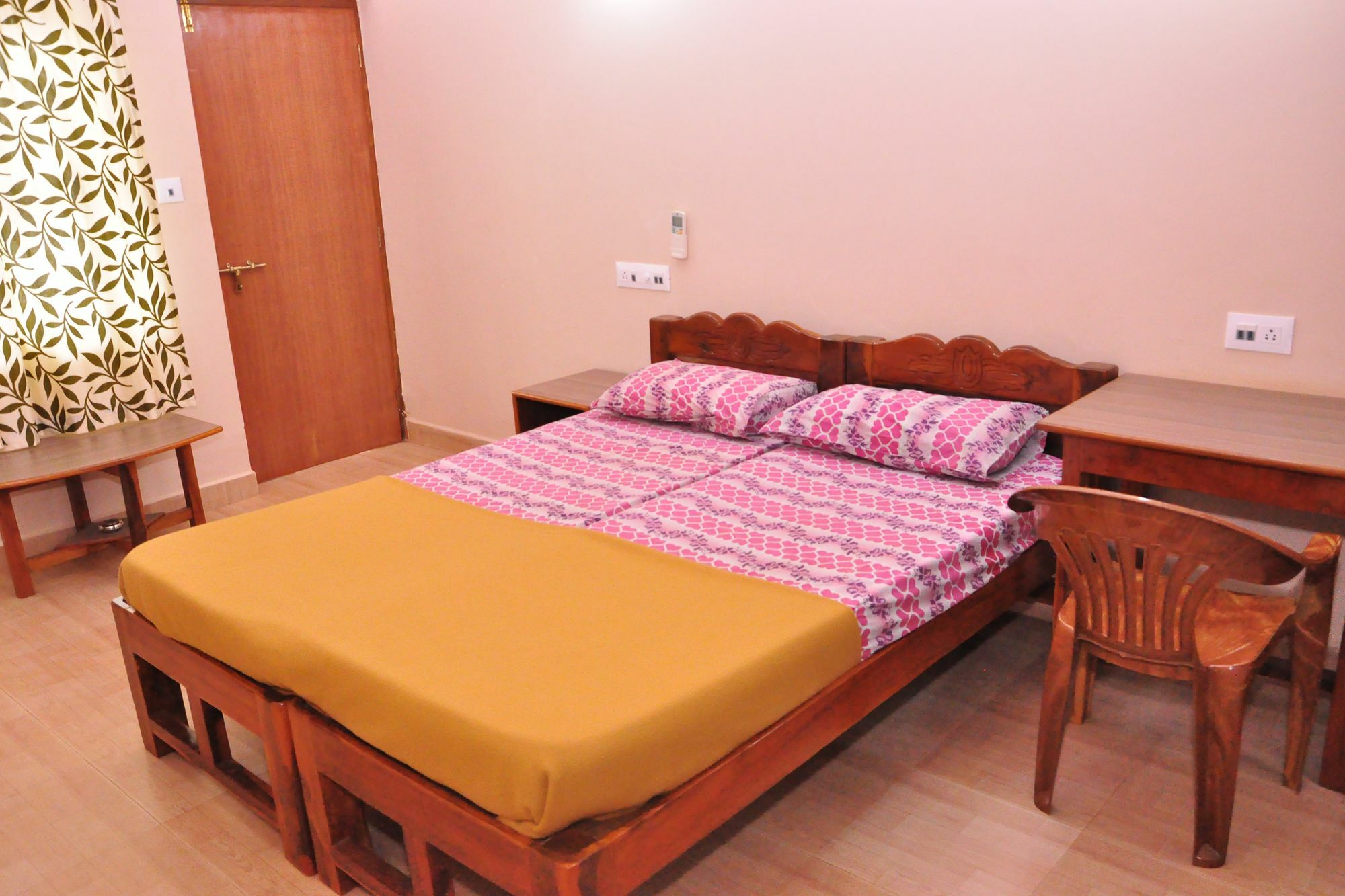 Anjuna Blue Resort Exterior foto